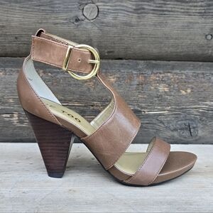 Me Too NEW!! Dixie Brown Leather, Open Toe, Cone Heel, Comfort Sandals 7M